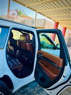 جیپ گراند شیرۆکی